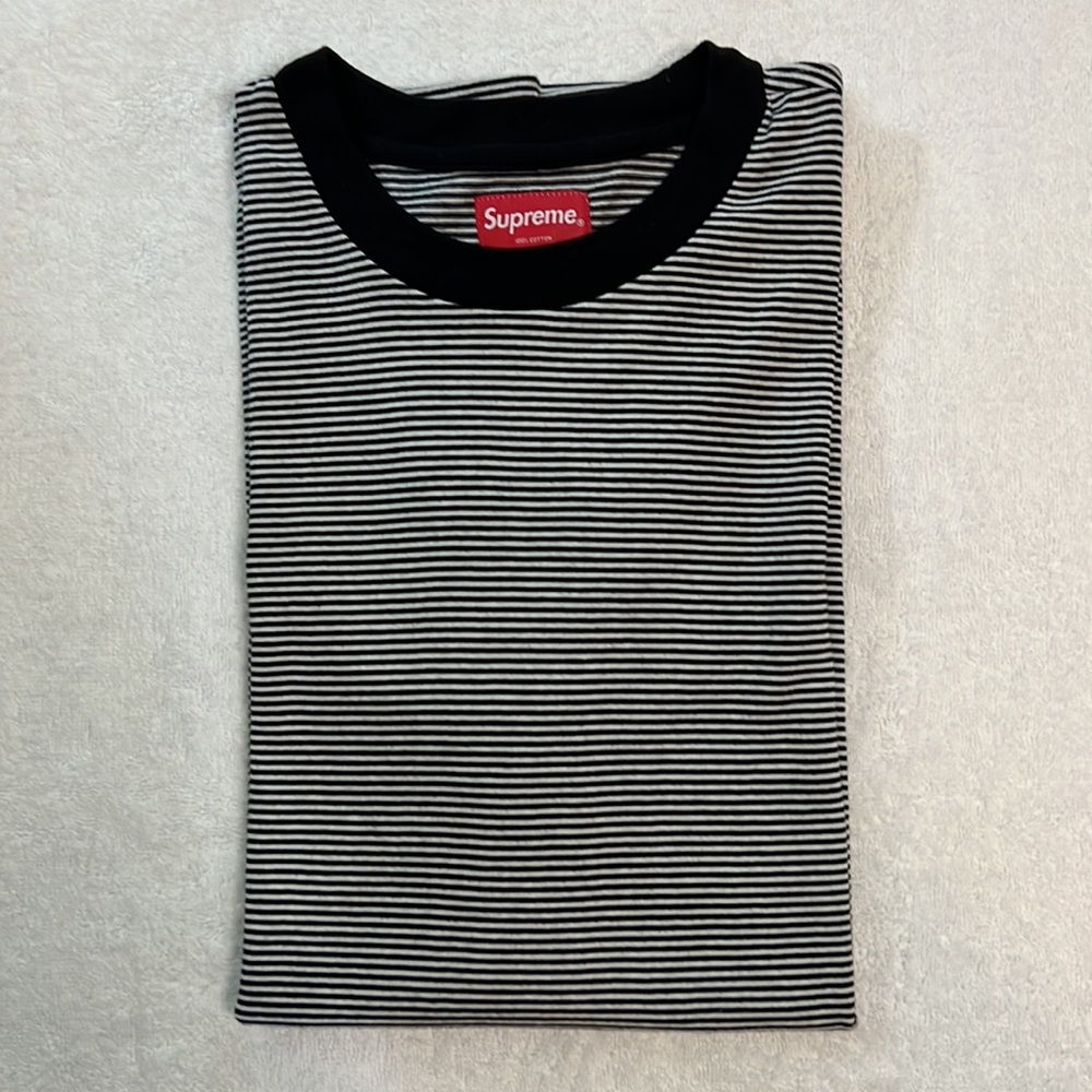 Supreme black & white short sleeve t-shirt, men’s size M - Picture 9 of 9